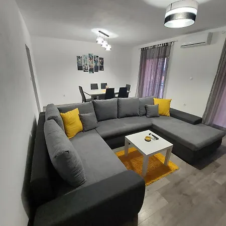 Appartement Palada *